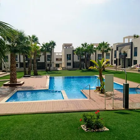 Oasis 1, La Zenia - Premium Location Orihuela